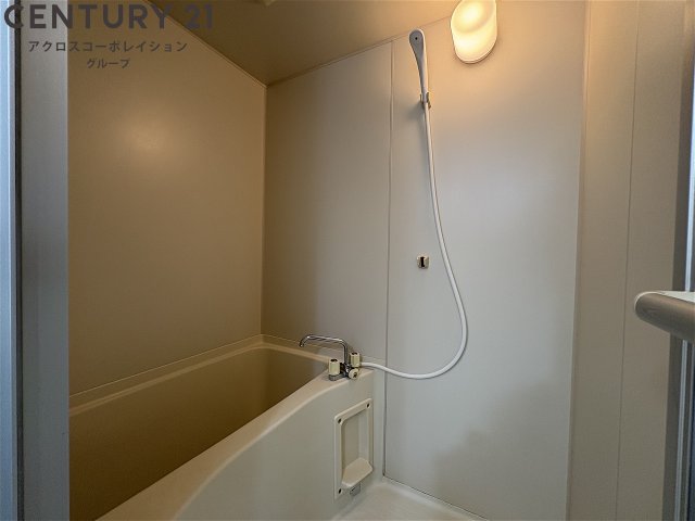 バス・シャワールーム　シンプルで機能的なユニットバスです！