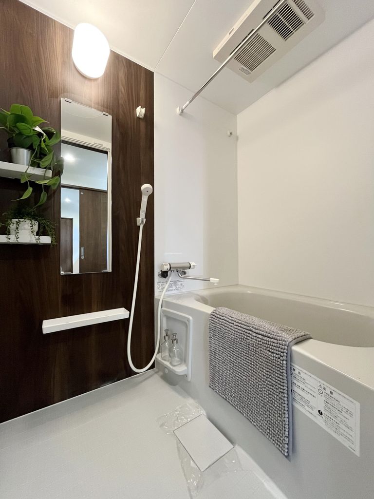 バス・シャワールーム　バス