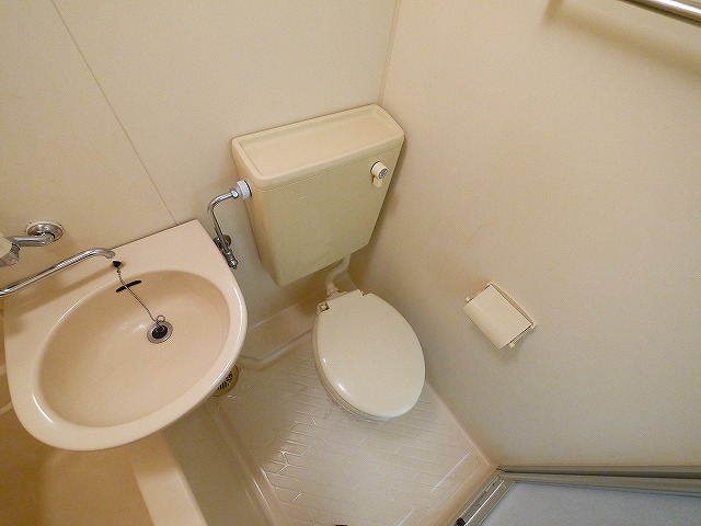 トイレ　落ち着いたトイレです