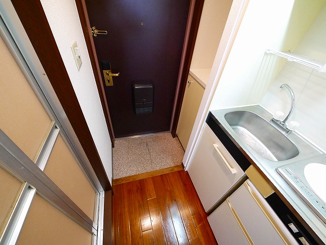 玄関　収納もある玄関です