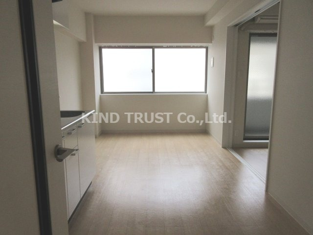 居室・リビング　ゆったり過ごせる居間です