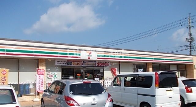 コンビニ　セブン-イレブン 岡山瀬戸店（コンビニ）まで977m