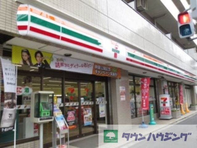 コンビニ　セブンイレブン北区神谷1丁目店（コンビニ）まで130m