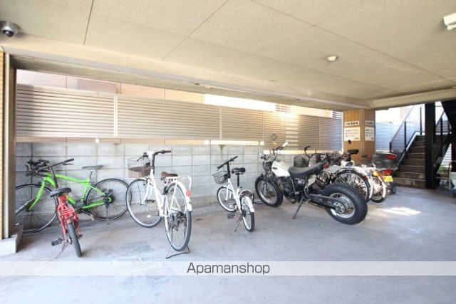水島臨海鉄道 球場前駅 徒歩25分 6階建 築31年の外観写真