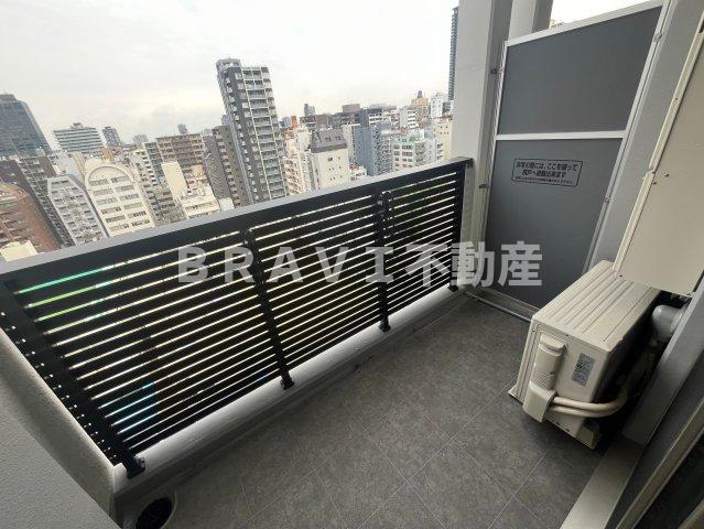 バルコニー　開放的で明るい空間を演出してくれるバルコニーです