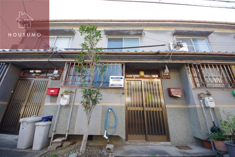 エントランス　建物の内部です