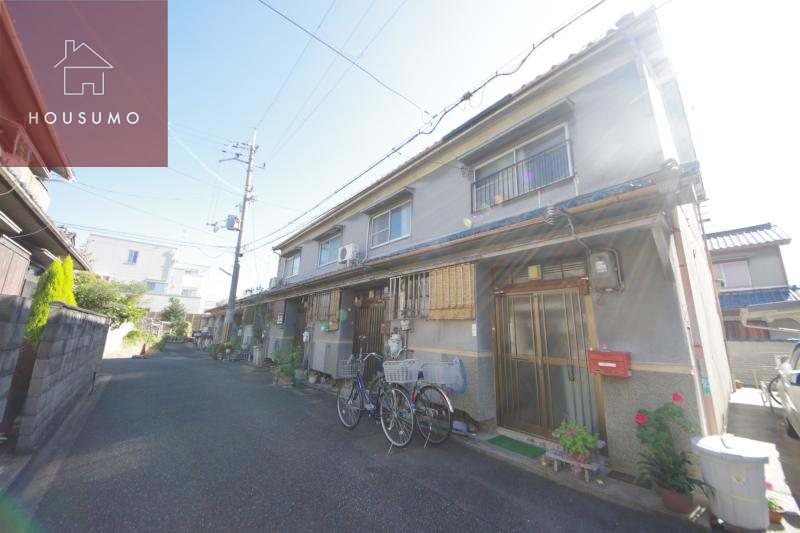 建物外観　外観は落ち着いています