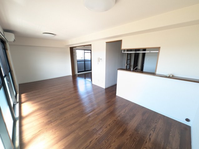 居室・リビング　同型イメージ