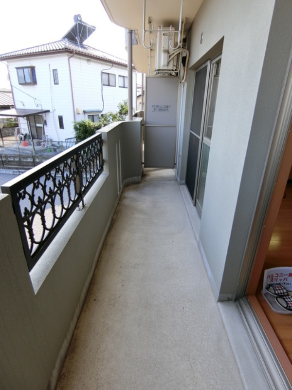 バルコニー　図面と現状に相違がある場合には現状を優先