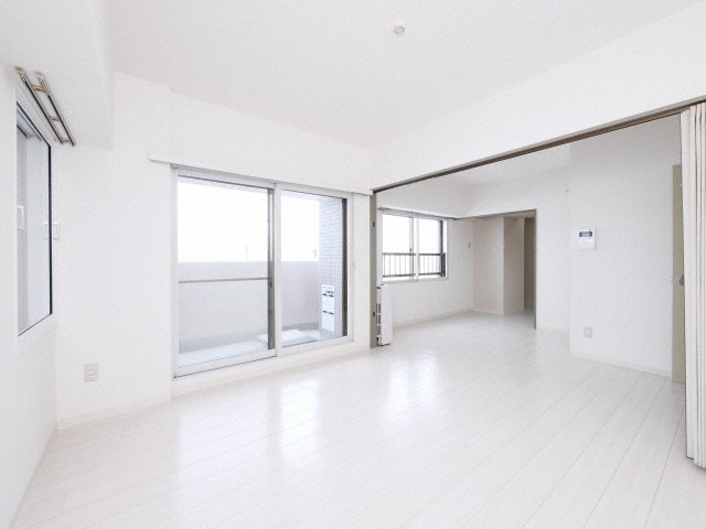 居室・リビング　◆内装リフォーム済みで綺麗！◆51平米越えの広々1LDK！