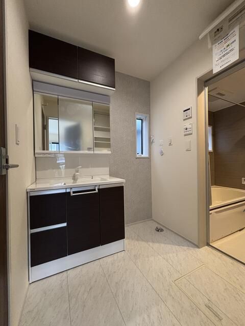 洗面設備　ヘアセットも簡単洗髪洗面化粧台☆