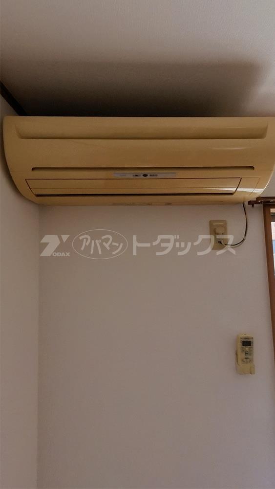 居室・リビング　同じ間取りの同じ階の別のお部屋の写真です