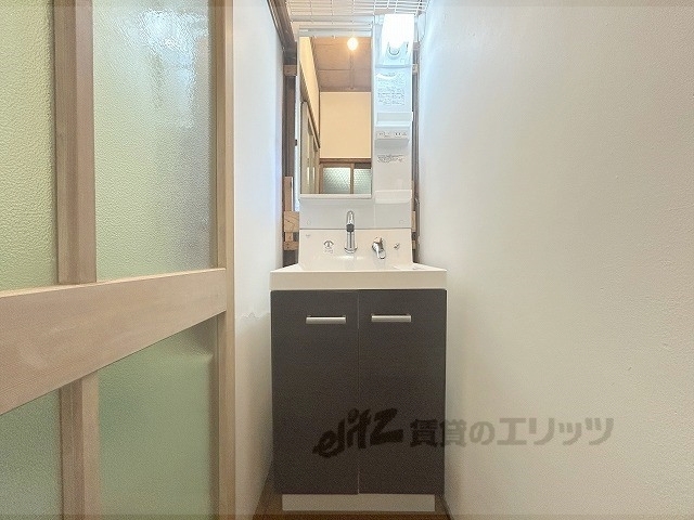 洗面設備　独立洗面台