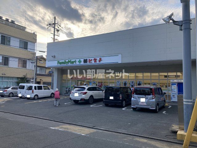コンビニ　ファミリーマート 薬ヒグチ西陣北店（コンビニ）まで267m