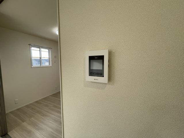 セキュリティ　モニター付きインターホンです。