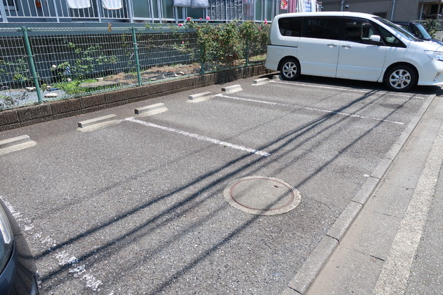 駐車場　駐車場（要空き確認）