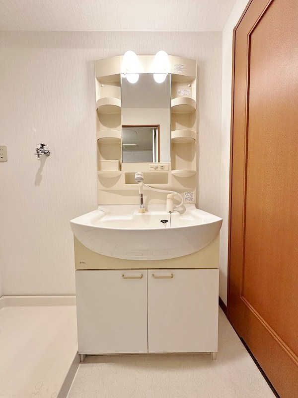 洗面設備　★洗面脱衣所/シャワー付き洗面台★