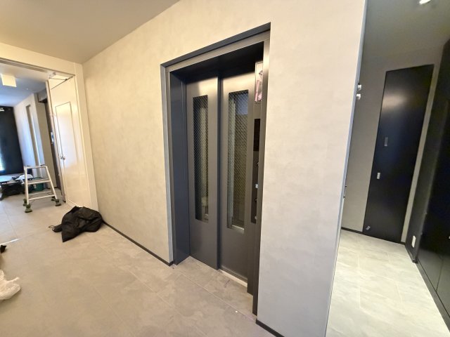 ロビー　★エレベーター★