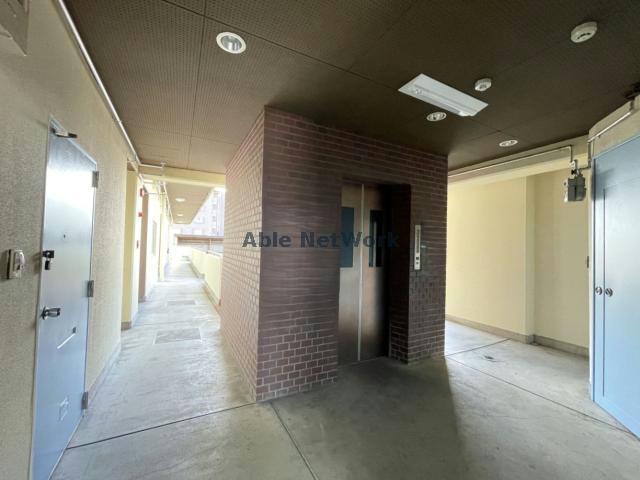 エントランス　エントランス部分