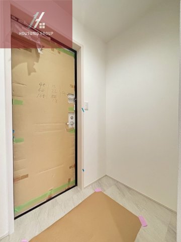 玄関　収納もある玄関です