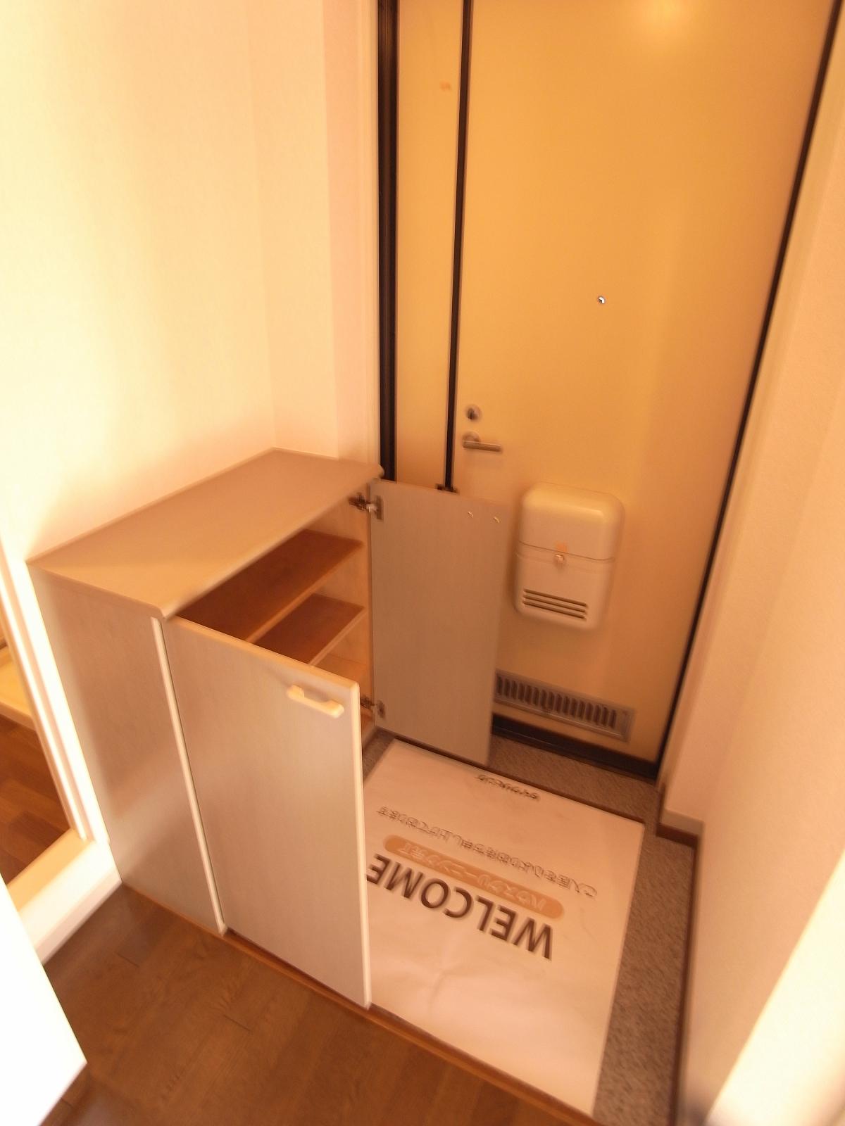 玄関　別部屋参考写真