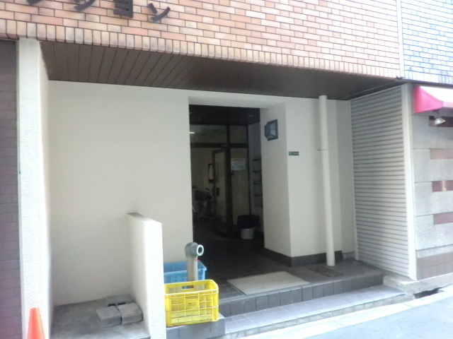 エントランス　マンション入り口です。