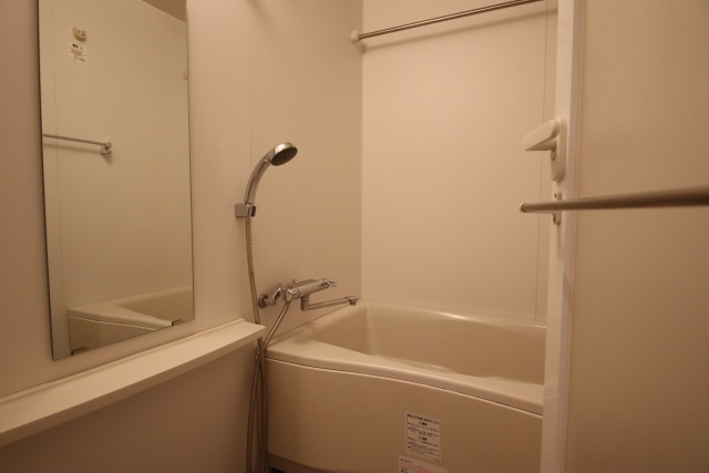 バス・シャワールーム　※別室の参考写真の為、現況優先です。