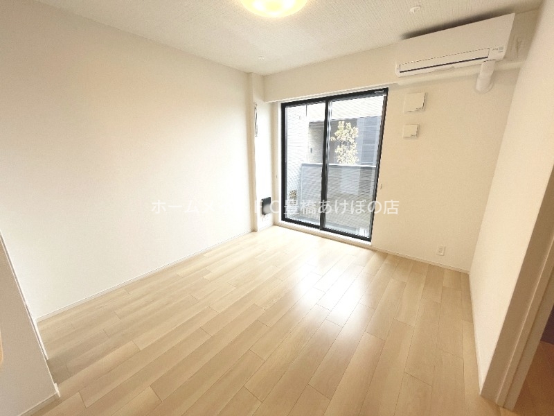 居室・リビング　同型完成モデル