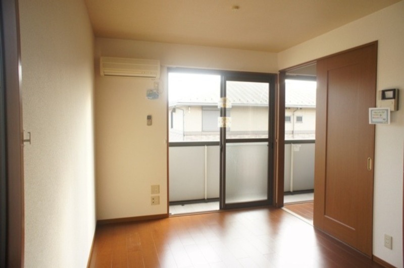 居室・リビング　図面と現状に相違がある場合には現状を優先