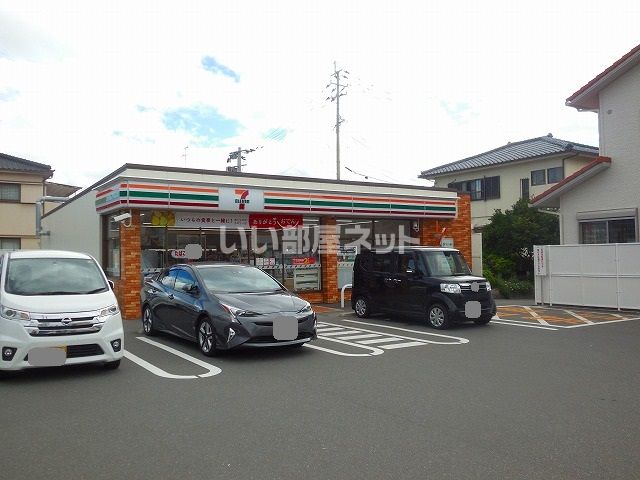 コンビニ　セブンイレブン 鹿児島桜ヶ丘6丁目店（コンビニ）まで598m