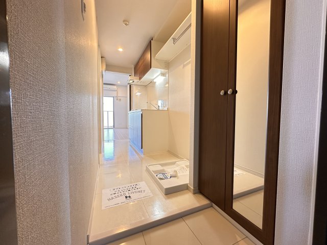 玄関　同一タイプです。