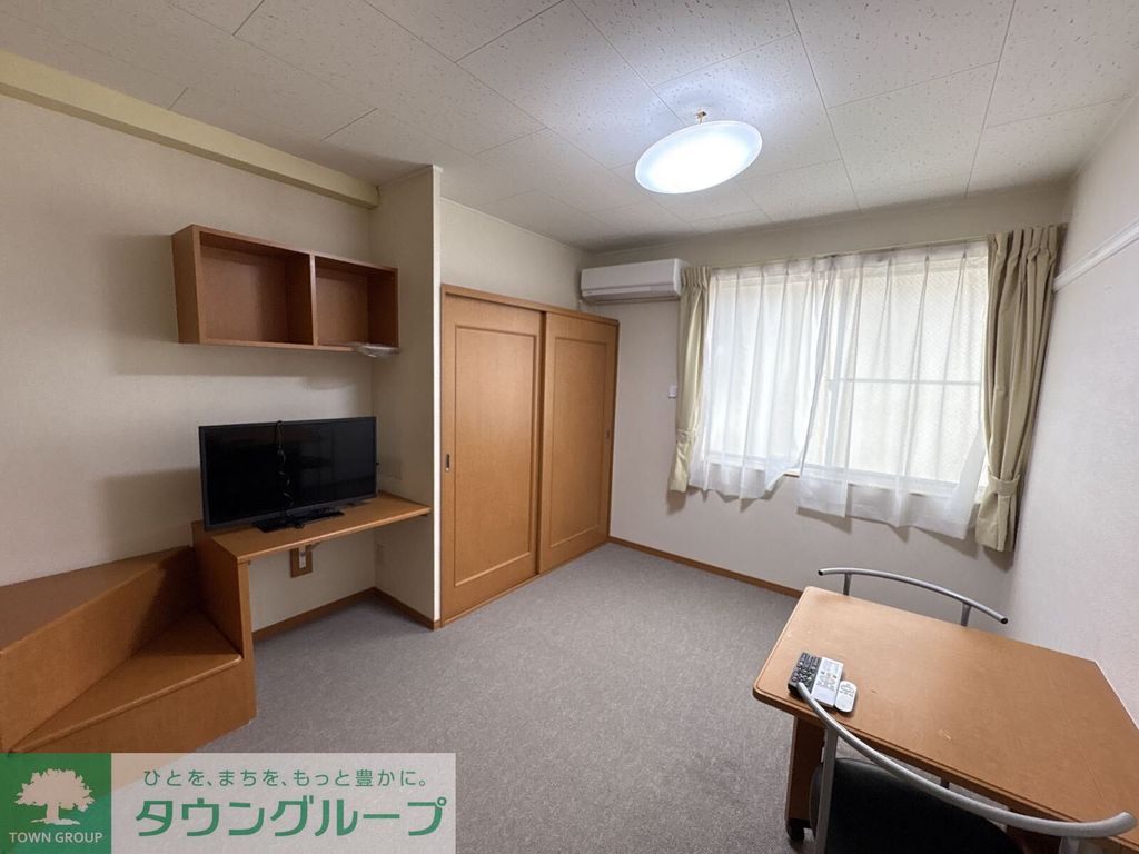 眺望　1階はフローリング、2階はじゅうたんです。