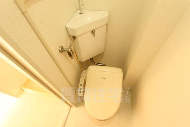 地下鉄千日前線 日本橋駅 徒歩2分 6階建 築41年のトイレ写真