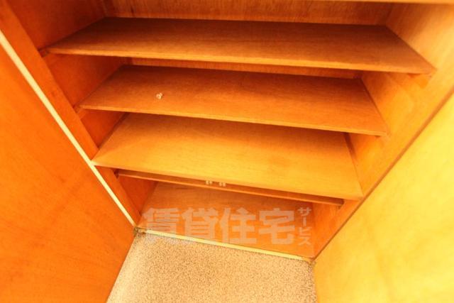 地下鉄千日前線 日本橋駅 徒歩2分 6階建 築41年の内装写真