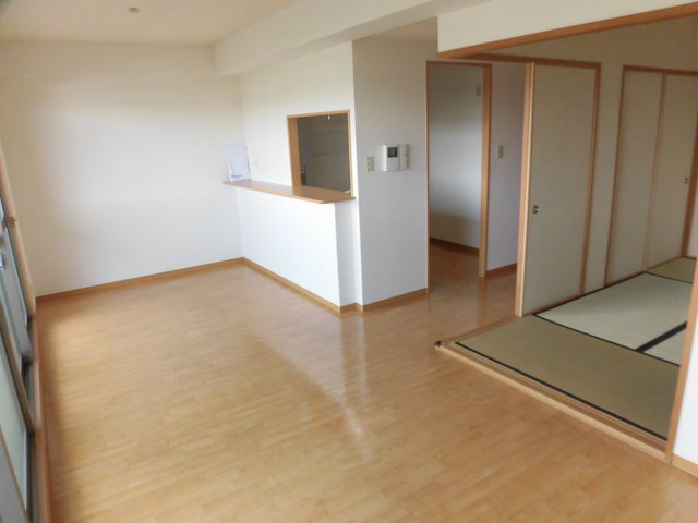 居室・リビング　開放感のある明るいお部屋です。