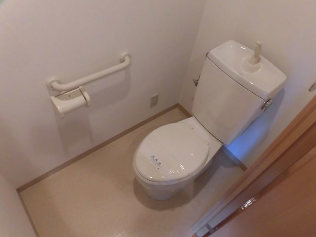 トイレ　バリアフリーのあるトイレです。