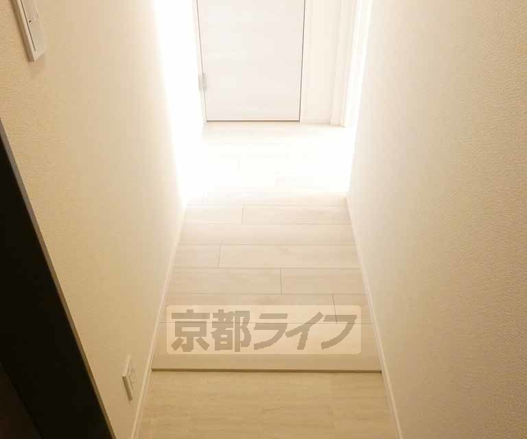 その他部屋・スペース　きれいな廊下です。