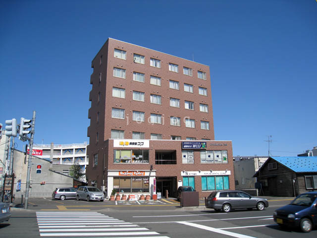 建物外観　エテルナＮ９