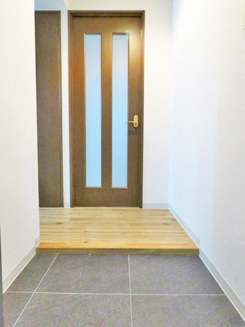 玄関　広々とした玄関です！