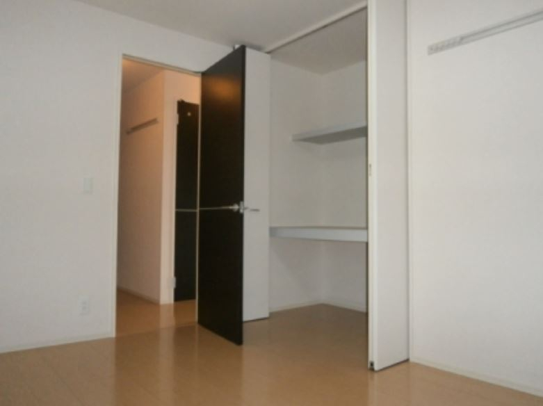 収納　洋室収納