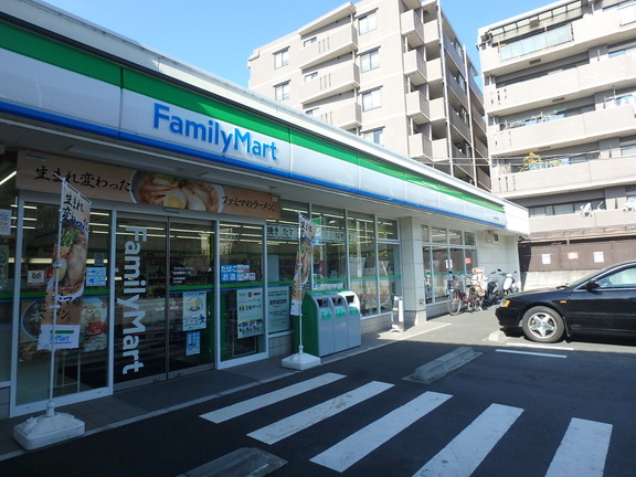 コンビニ　ファミリーマート宮前南野川店（コンビニ）まで98m
