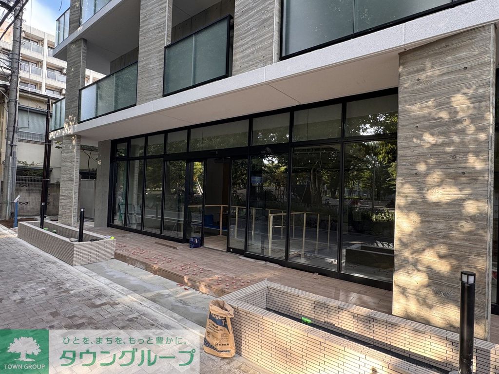 エントランス　エントランス