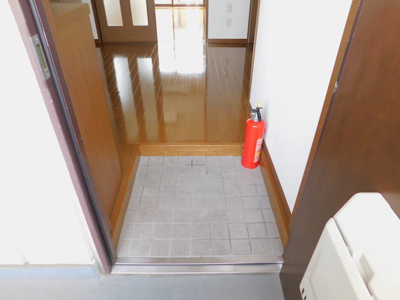 玄関　同タイプのお部屋の写真です