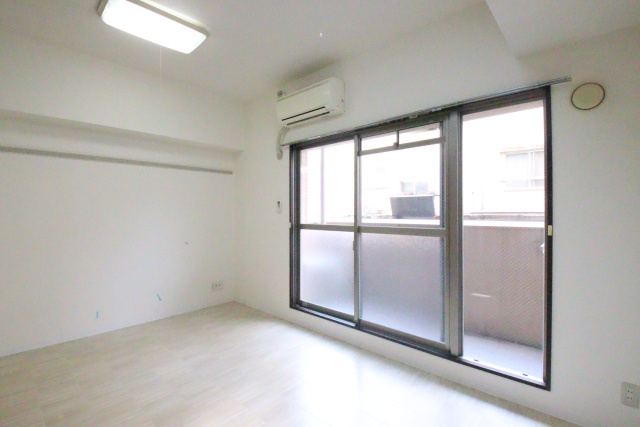 居室・リビング　※別室の参考写真の為、現況優先です。