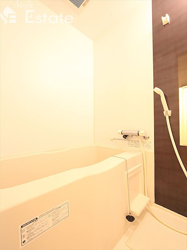 バス・シャワールーム　バスルーム