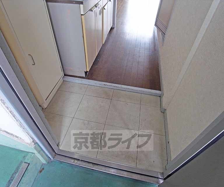 玄関　玄関周りもすっきりしています