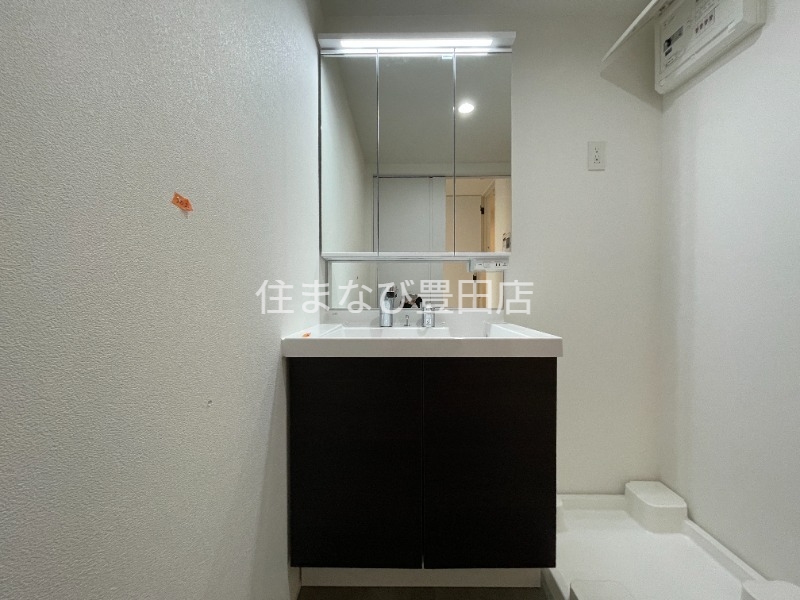 洗面設備　同型タイプ