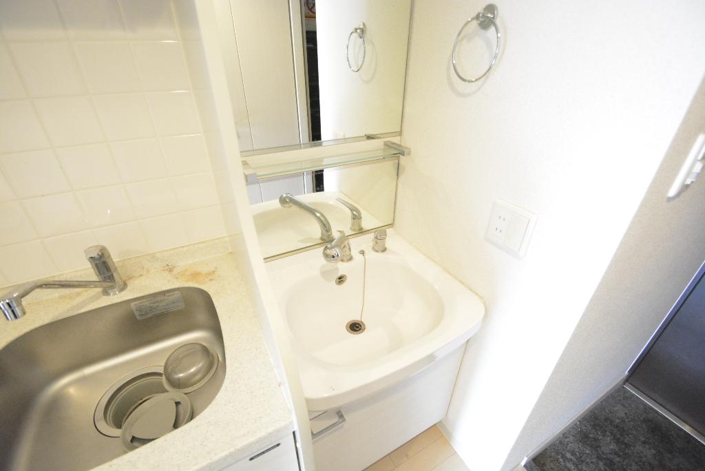 洗面設備　洗髪洗面化粧台