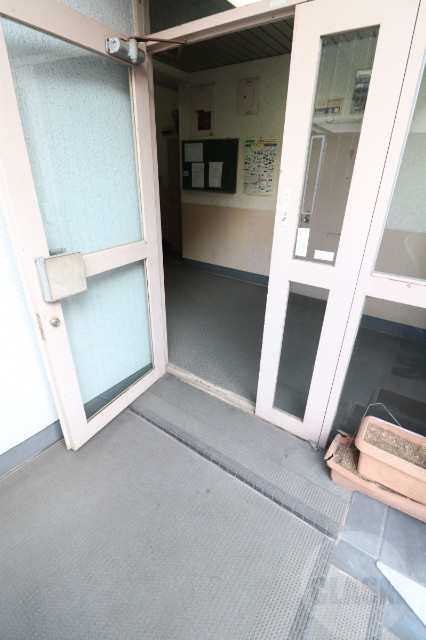 エントランス　エントランス