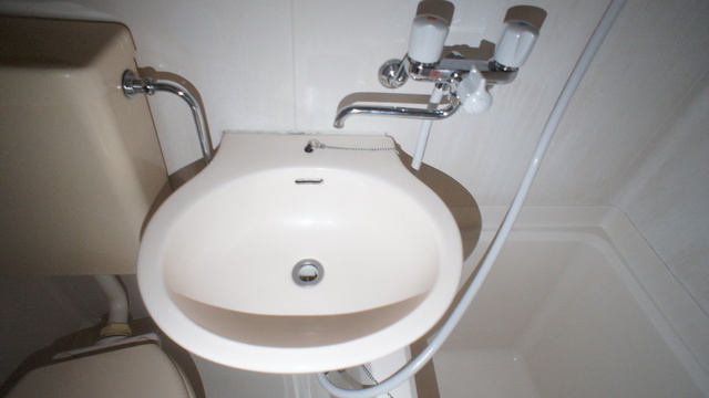 洗面設備　洗面ボウルと鏡もございます☆